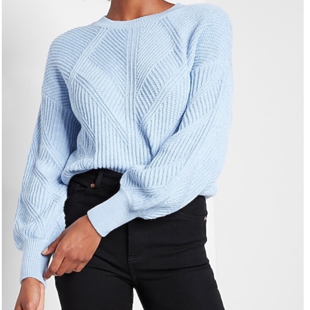 XS never worn sweater from Express. Beautiful periwinkle blue with knit detail